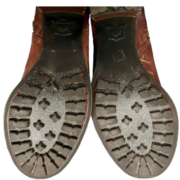 Trask Madison Distressed Leather Ankle Bootie Lug Sole 2.5" heel - Brown - 9 - Picture 9 of 12